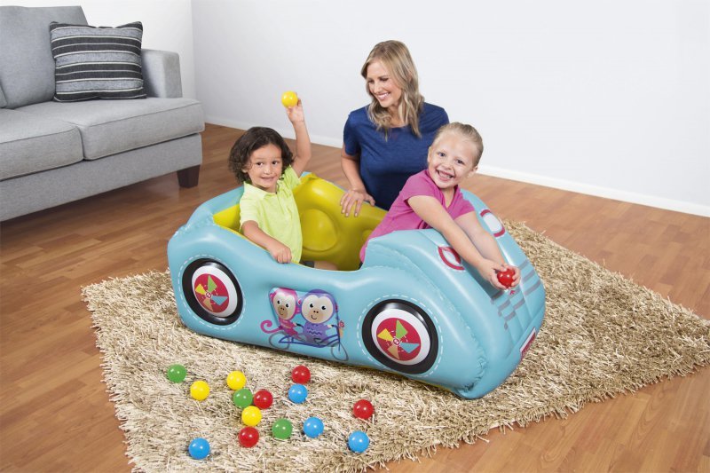 Bestway FISHER PRICE DMUCHANY SAMOCHÓD WYŚCIGOWY  Z PIŁKAMI 119cm x 79cm x 51cm